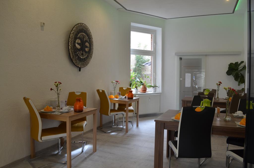 Apartment-Hotel Schillerplatz Wittenberge Exterior photo